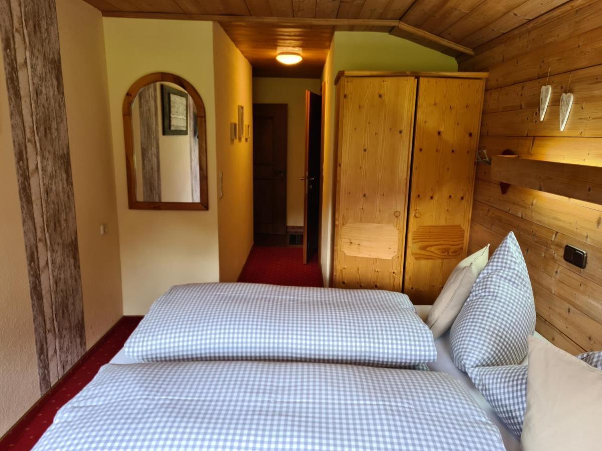 Apartmenthaus Larchenhof Ehrwald Exterior foto